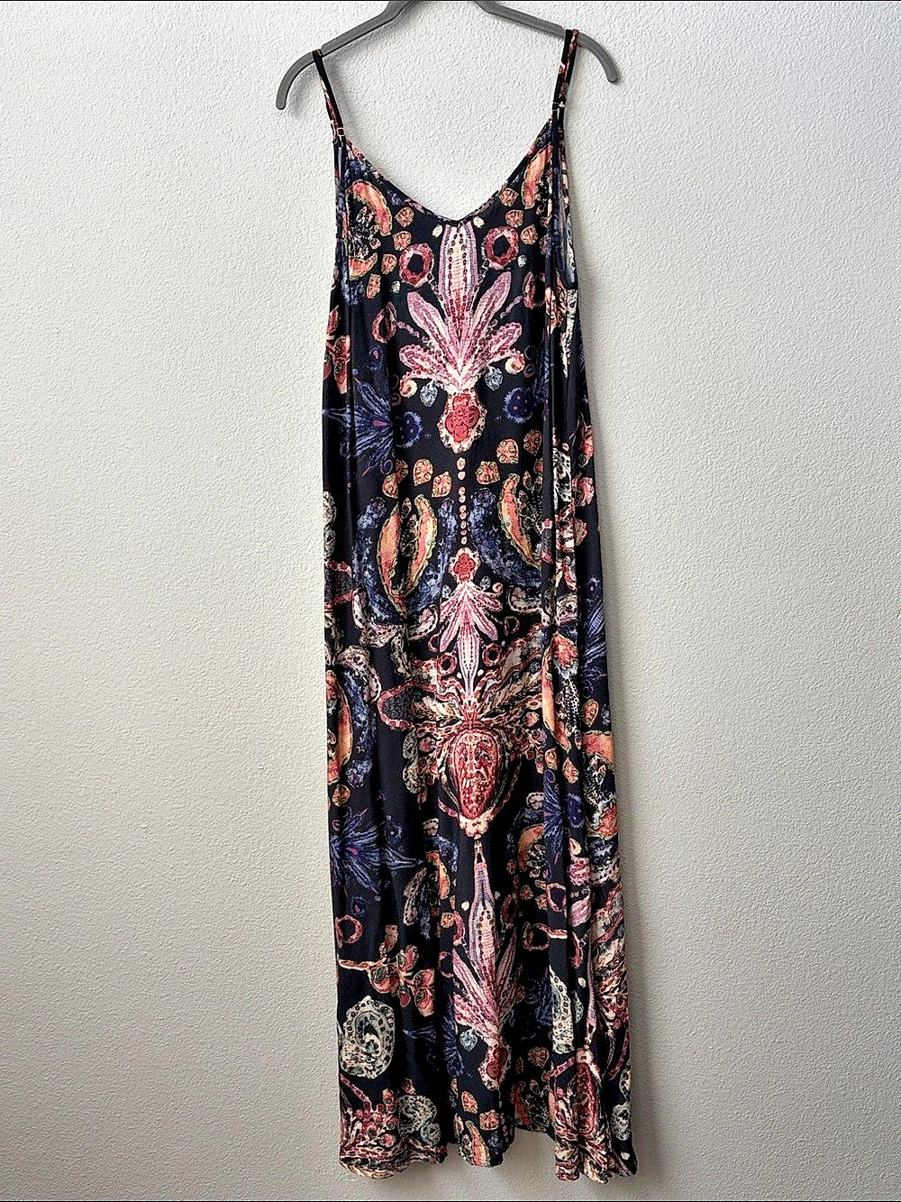 Natural Life Floral Maxi Dress in Black & Pink Size XL